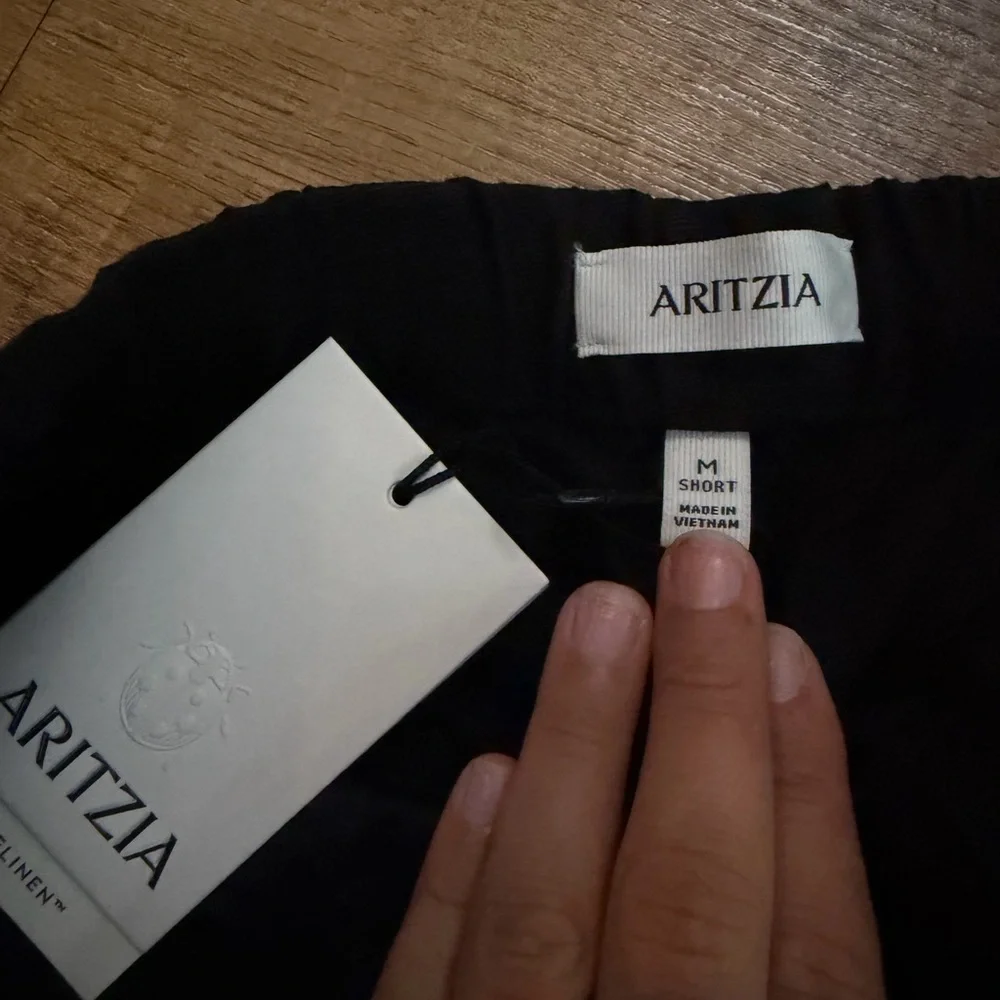 Aritzia Black The Lodge Pant Cruise Linen